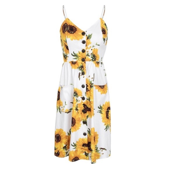 LILY DOE Sunflower Buttoned Pocket Midi Cute Dress - Picture 5 of 8